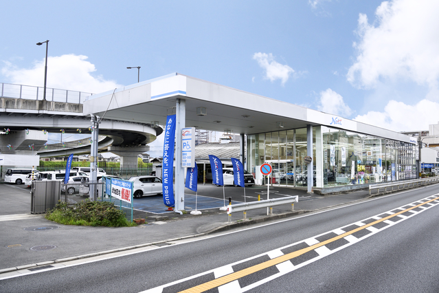試乗車・展示車を探す  ネッツトヨタヤサカ