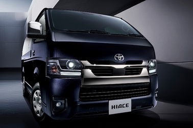 特別仕様車スーパーGL“DARK PRIME II”（2WD・2800ディーゼル・標準ボディ）